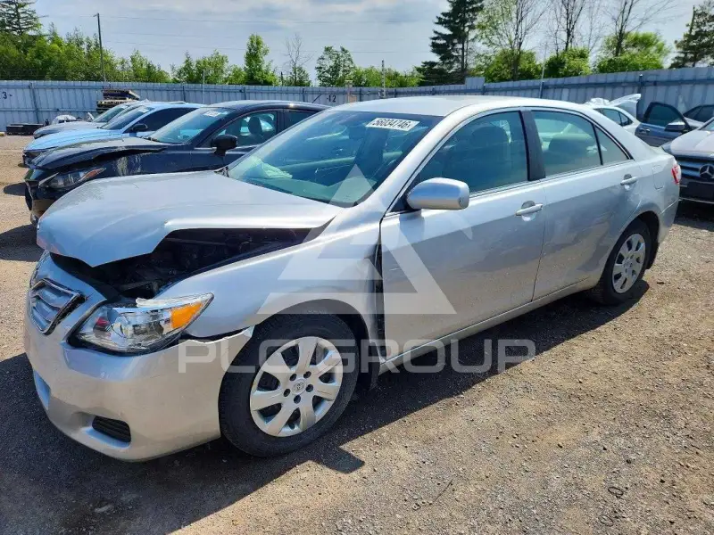 2010 Toyota CAMRY фото