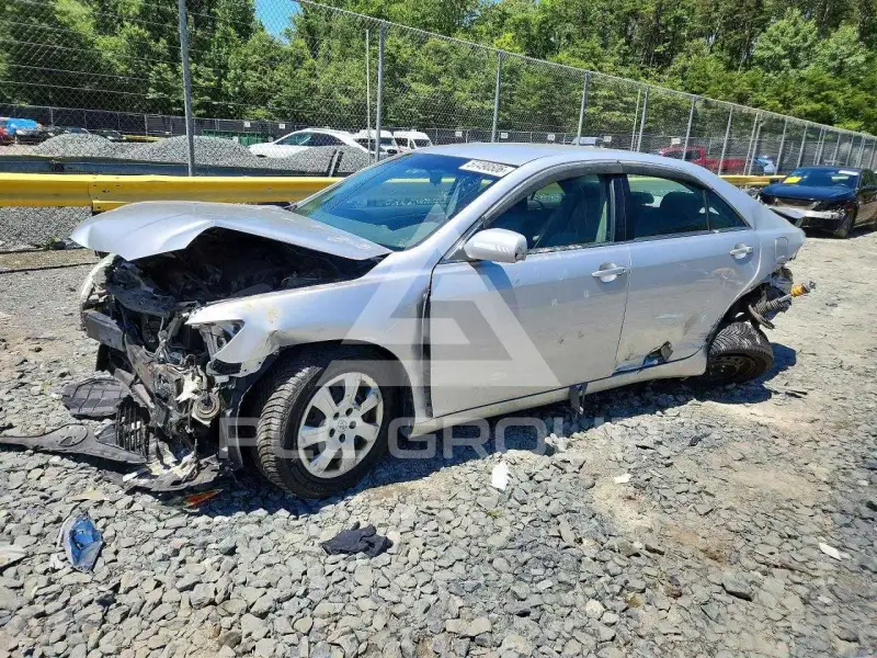 2010 Toyota CAMRY фото