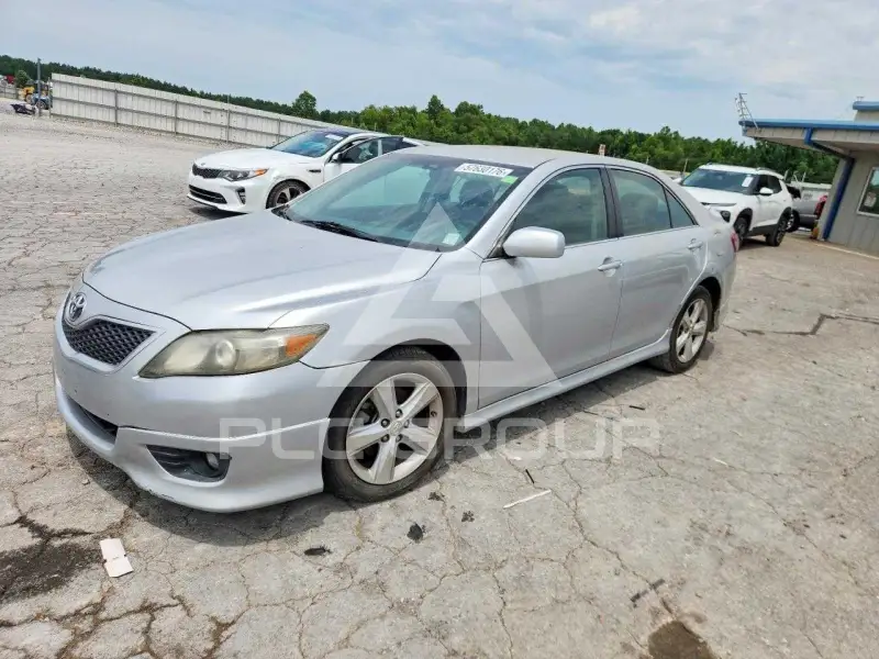 2010 Toyota CAMRY photo