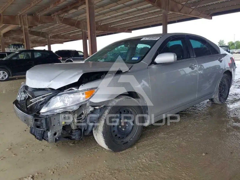 2010 Toyota CAMRY фото