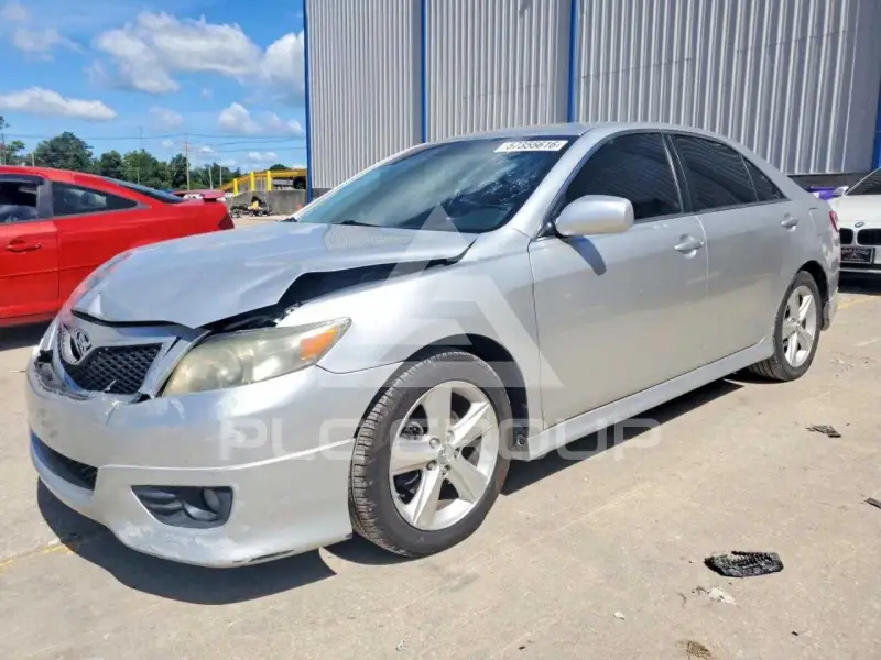 2010 Toyota CAMRY фото