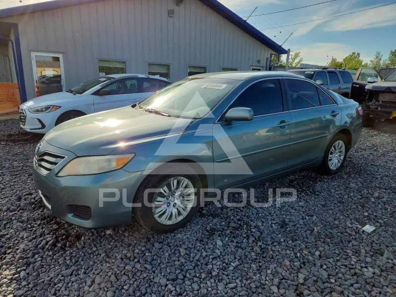 2010 Toyota CAMRY фото