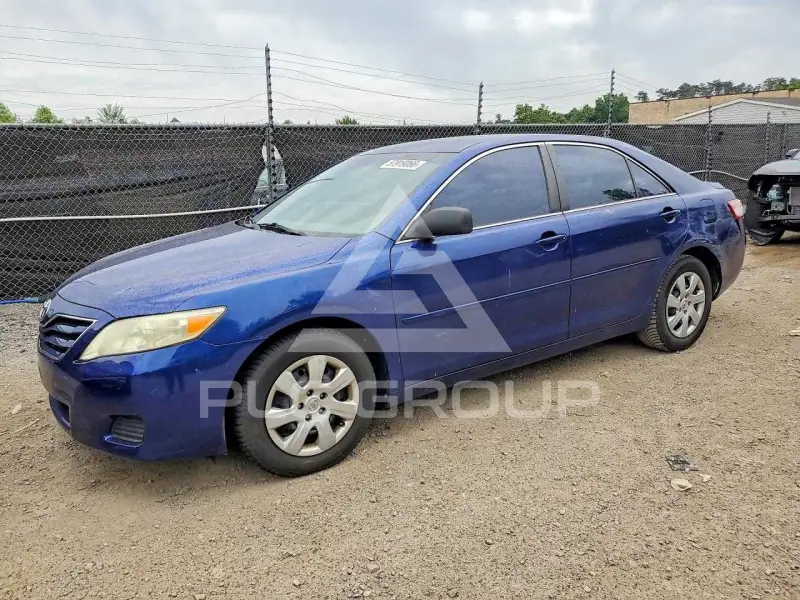 2010 Toyota CAMRY фото