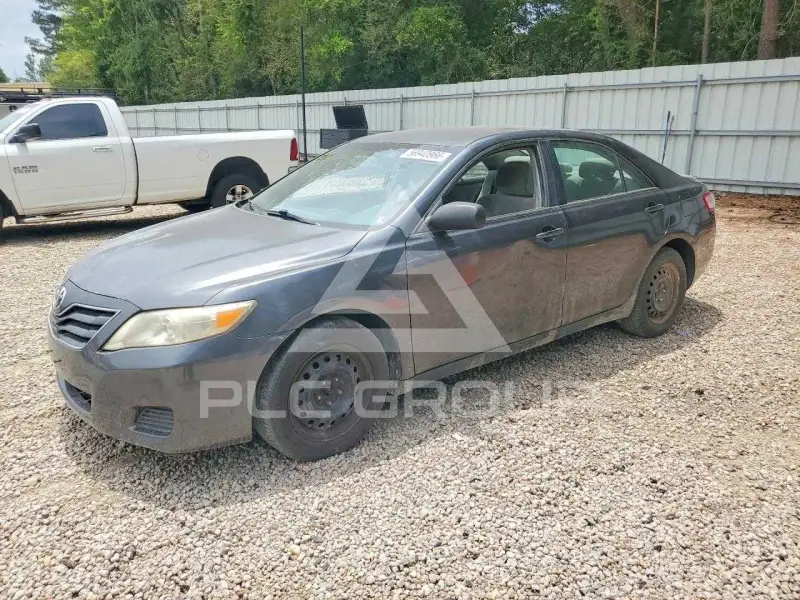 2010 Toyota CAMRY фото