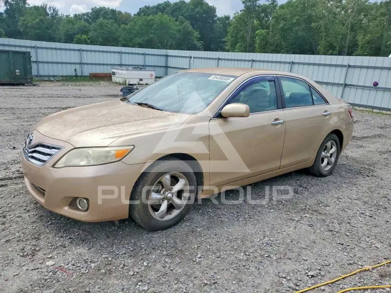 2010 Toyota CAMRY фото