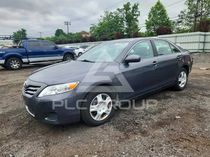 2010 Toyota CAMRY фото