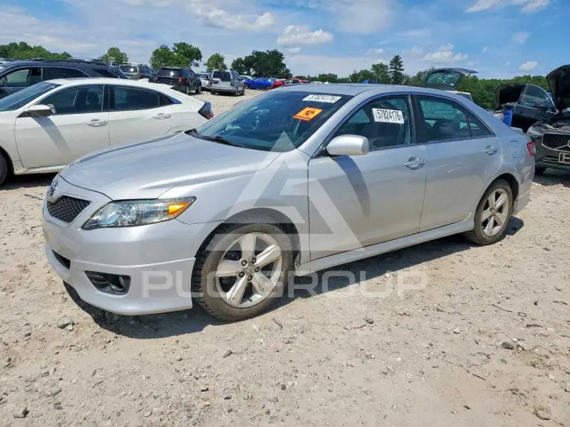 2010 Toyota CAMRY фото