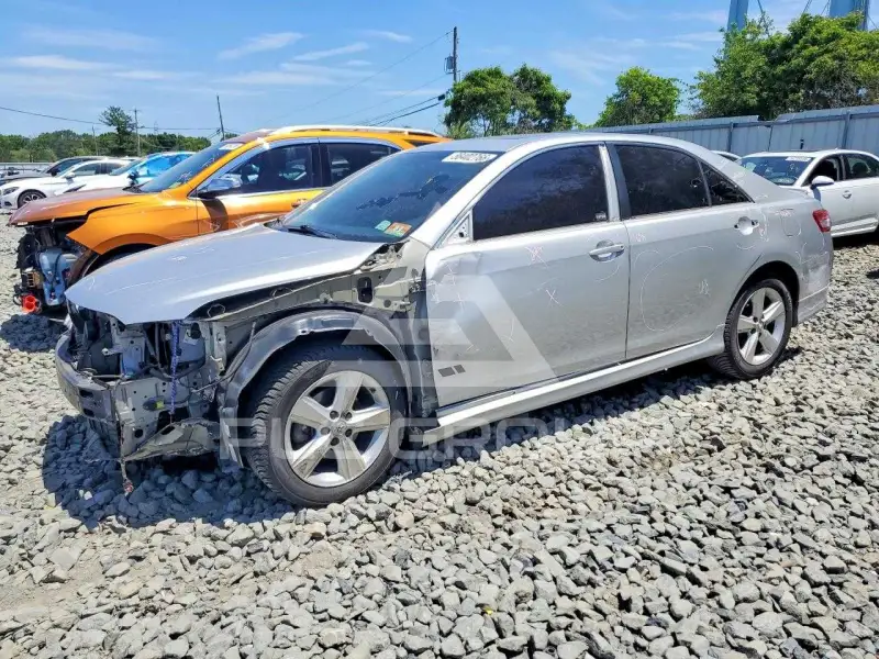 2010 Toyota CAMRY photo