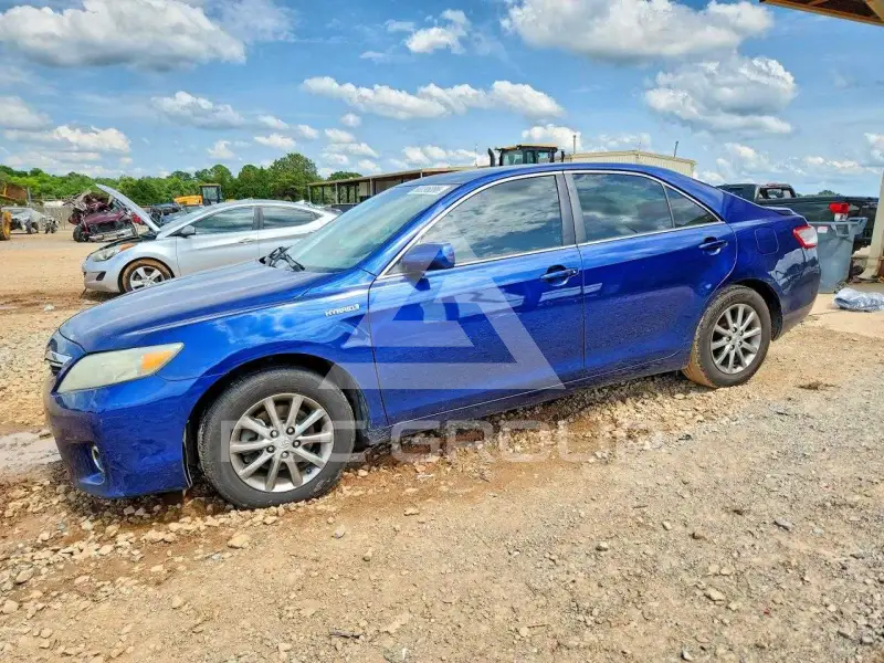 2010 Toyota CAMRY фото