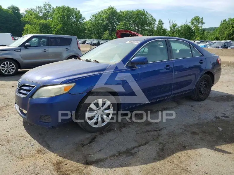2010 Toyota CAMRY фото