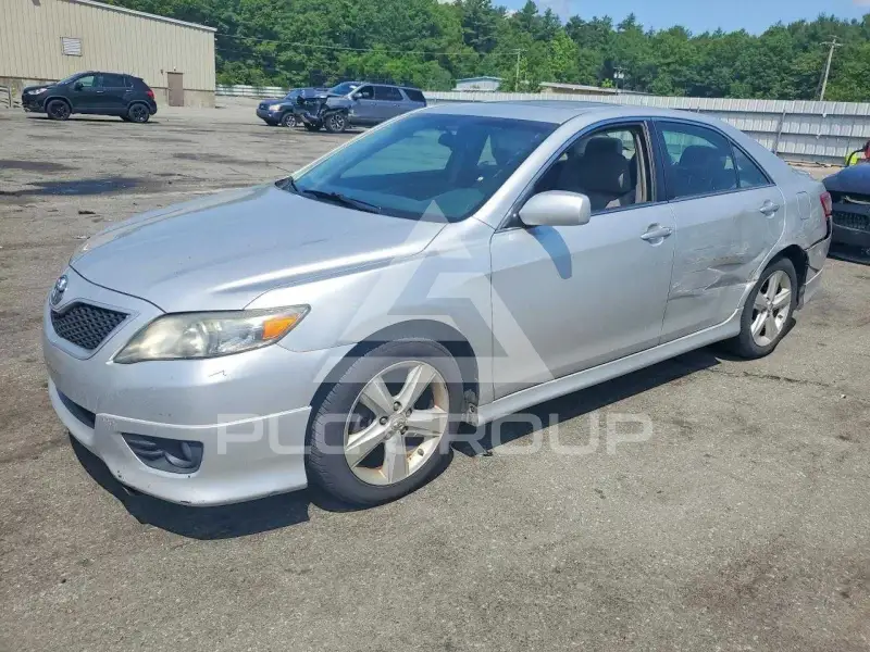 2010 Toyota CAMRY фото