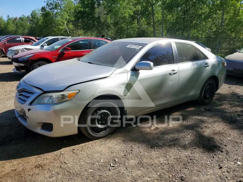 2010 Toyota CAMRY фото