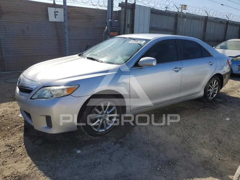 2010 Toyota CAMRY фото