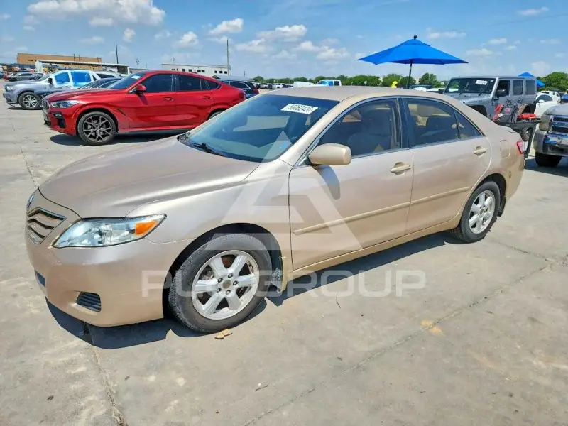 2010 Toyota CAMRY фото
