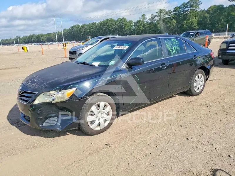 2010 Toyota CAMRY фото