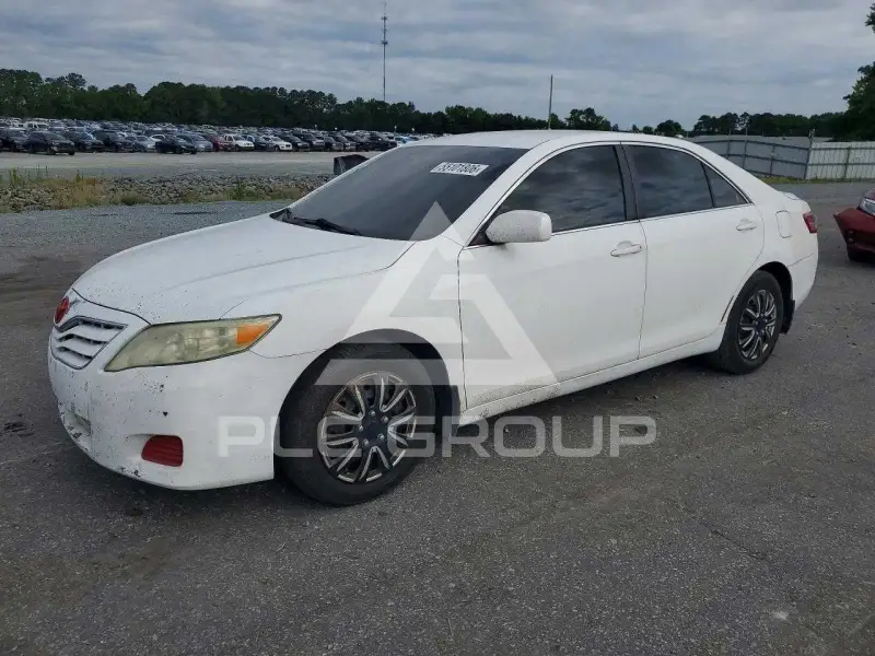 2010 Toyota CAMRY фото
