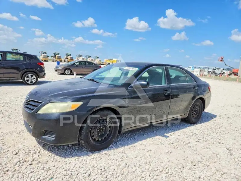 2010 Toyota CAMRY фото