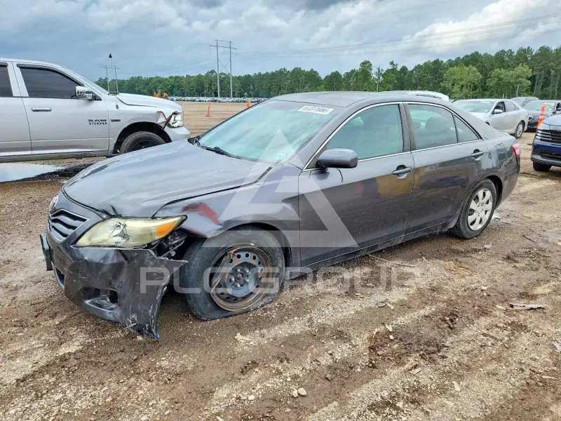 2010 Toyota CAMRY фото