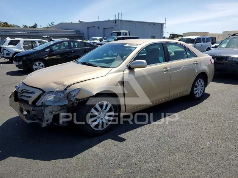 2010 Toyota CAMRY фото