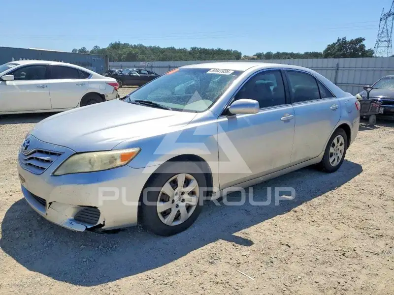 2010 Toyota CAMRY фото