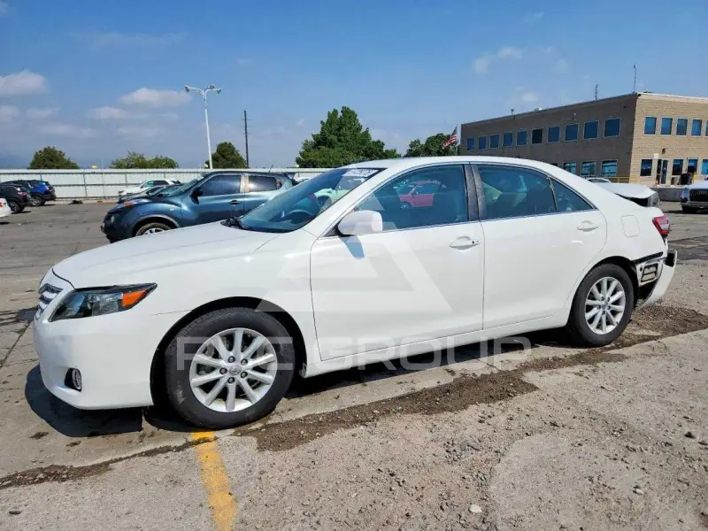 2010 Toyota CAMRY photo