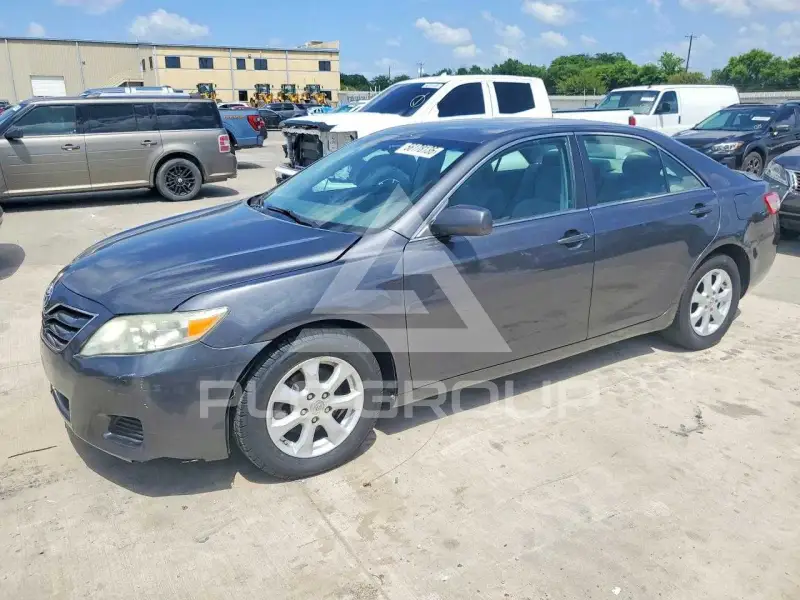 2010 Toyota CAMRY фото
