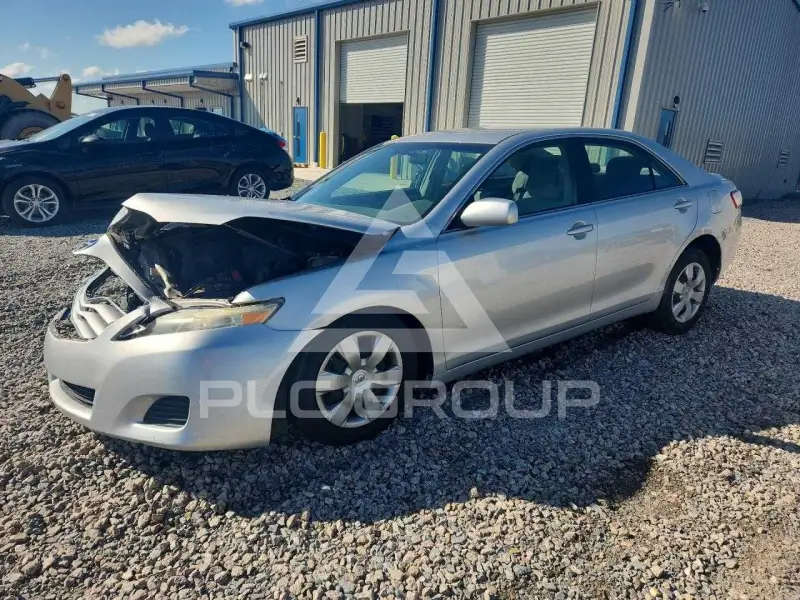 2010 Toyota CAMRY фото