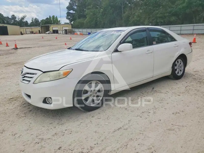 2010 Toyota CAMRY фото