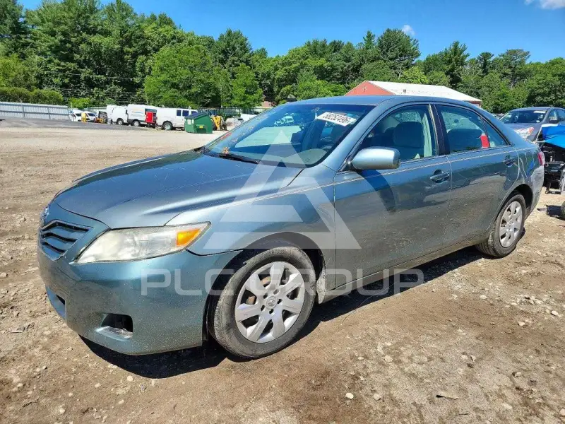 2010 Toyota CAMRY фото