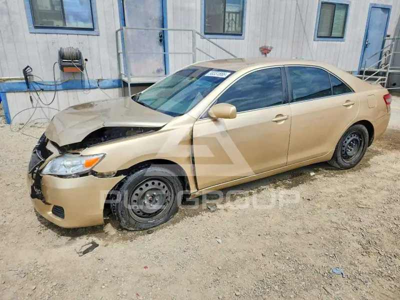 2010 Toyota CAMRY photo