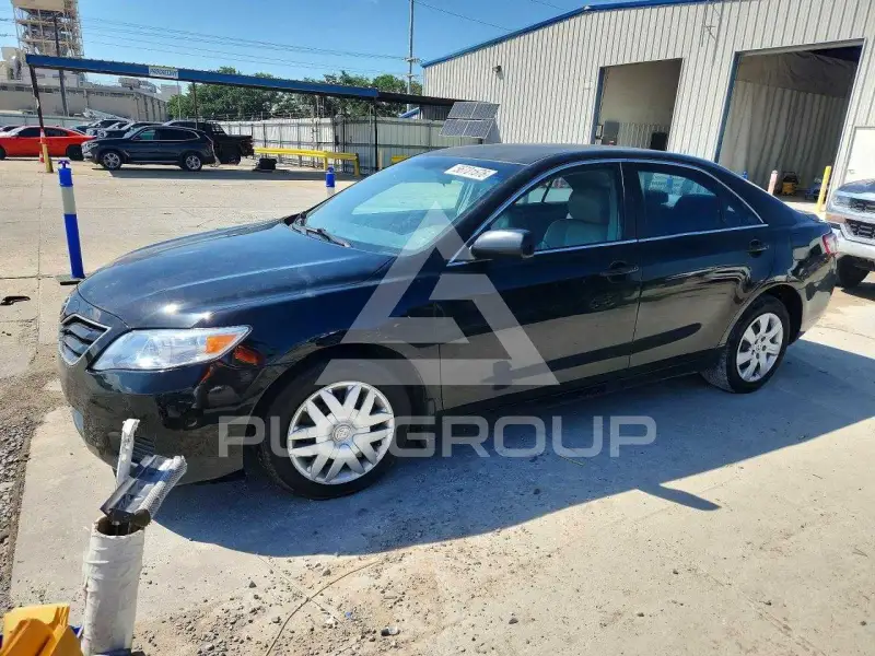 2010 Toyota CAMRY фото