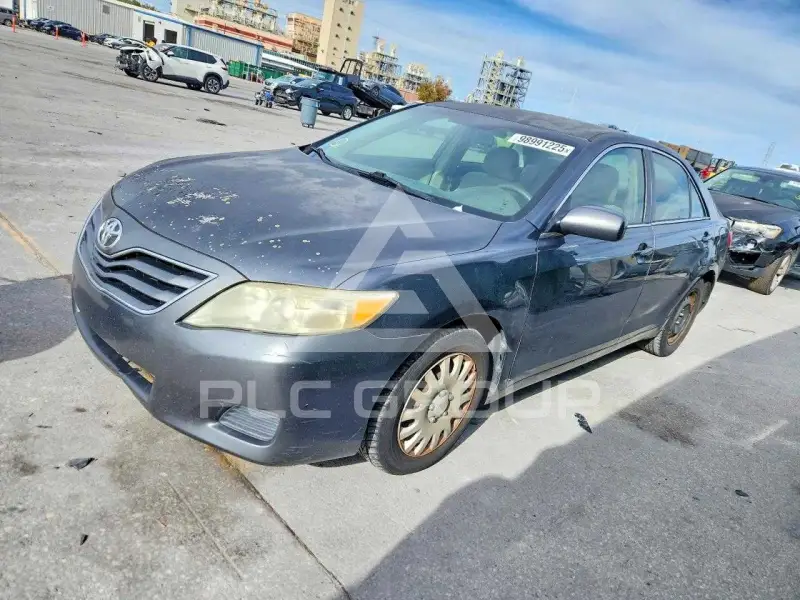 2010 Toyota CAMRY фото
