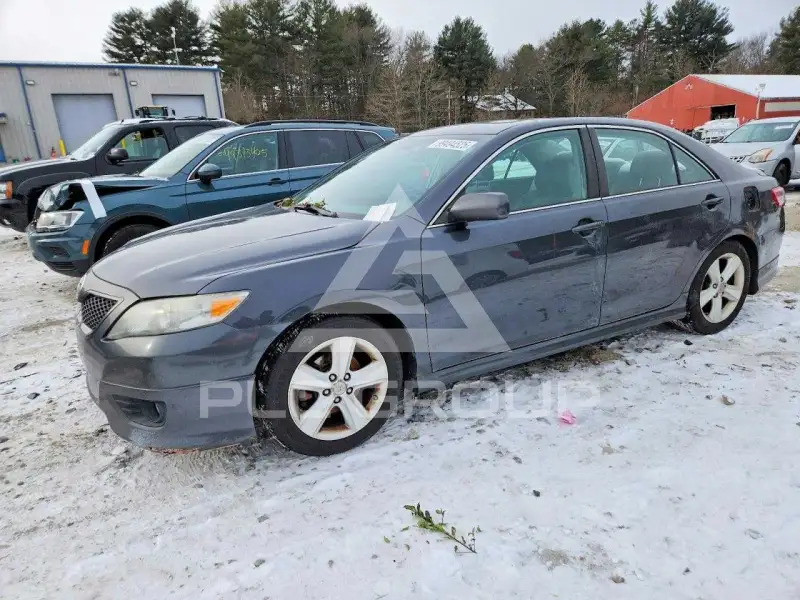 2010 Toyota CAMRY фото