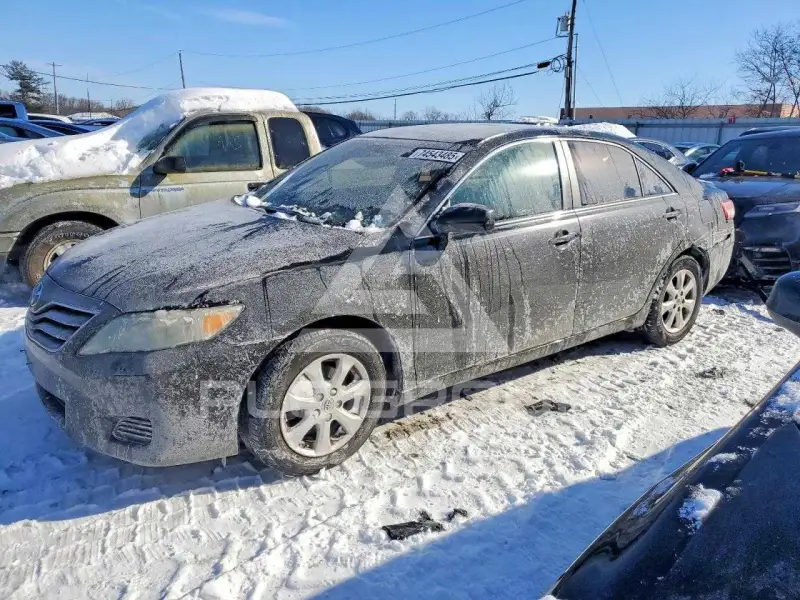2010 Toyota CAMRY фото