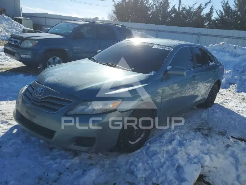 2010 Toyota CAMRY фото