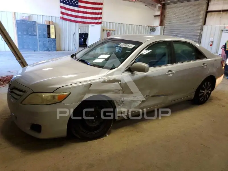 2010 Toyota CAMRY фото
