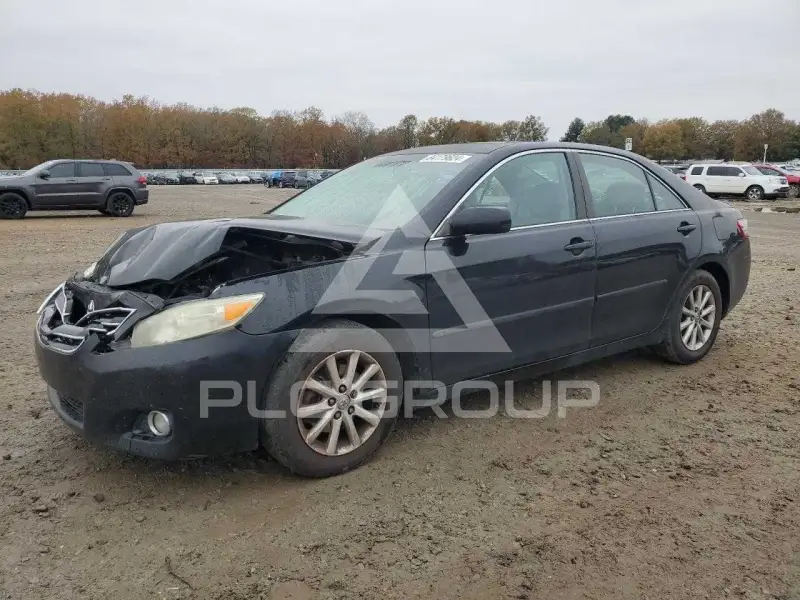 2010 Toyota CAMRY фото