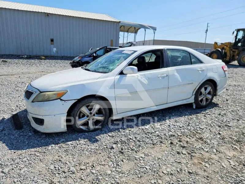 2010 Toyota CAMRY фото