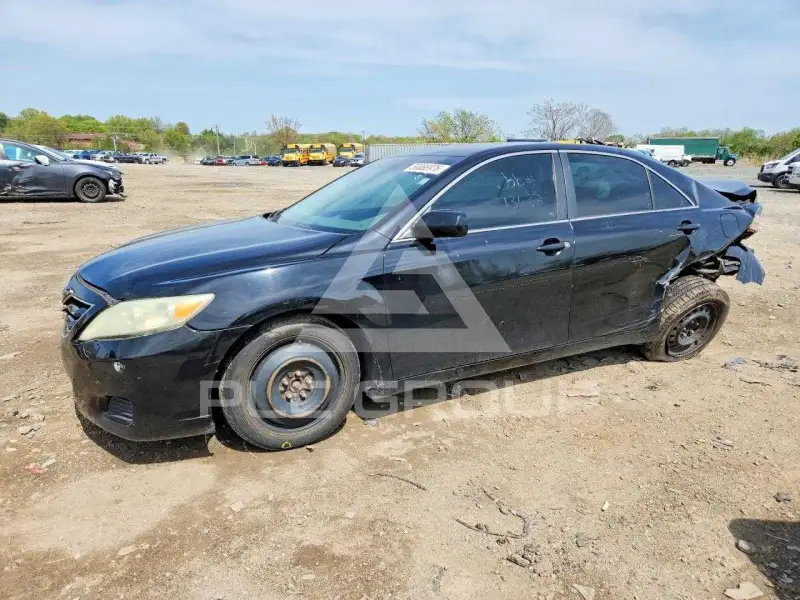 2010 Toyota CAMRY фото
