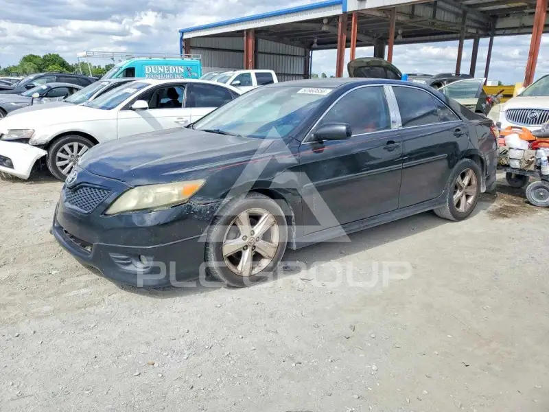 2010 Toyota CAMRY фото