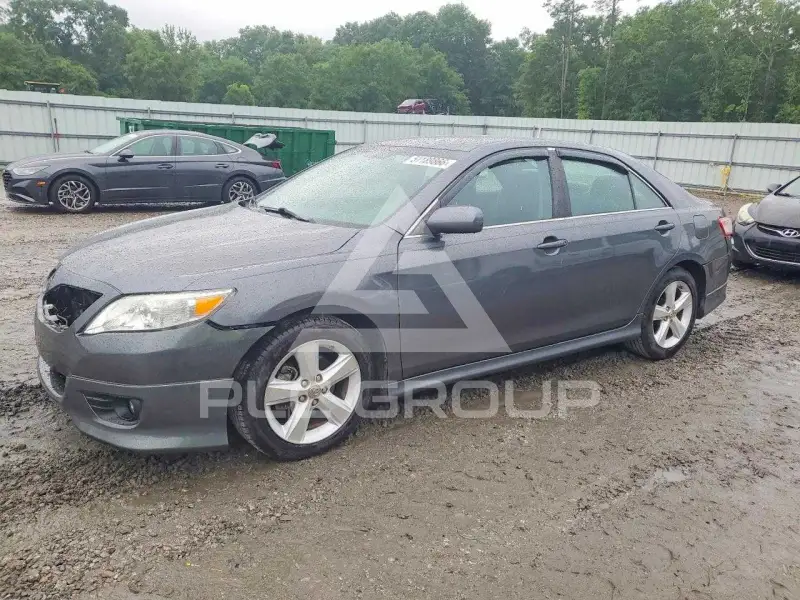 2010 Toyota CAMRY фото