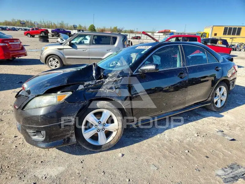 2010 Toyota CAMRY фото