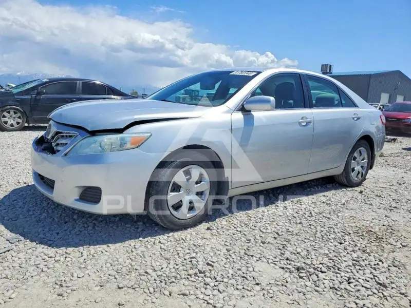 2010 Toyota CAMRY фото