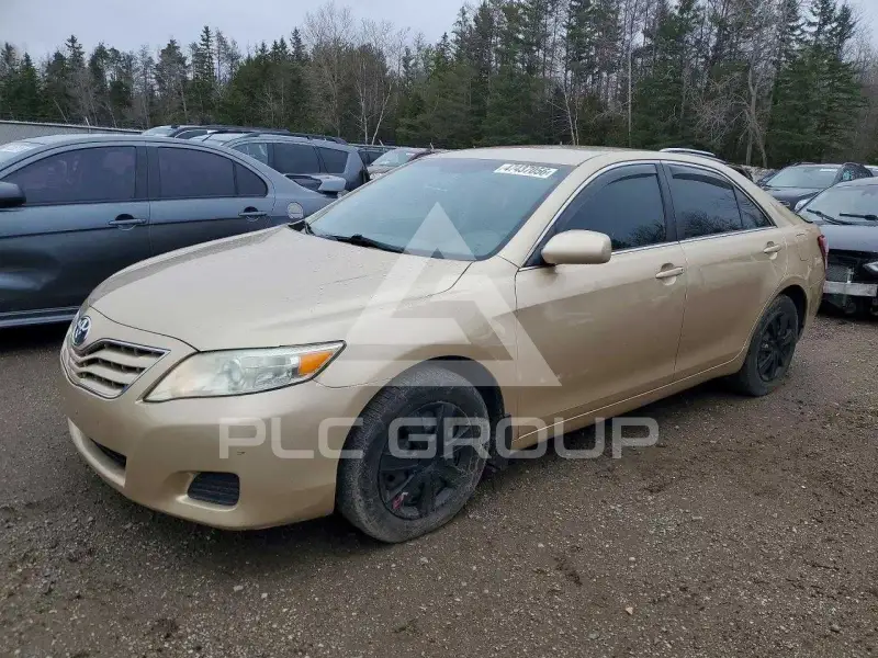 2010 Toyota CAMRY фото