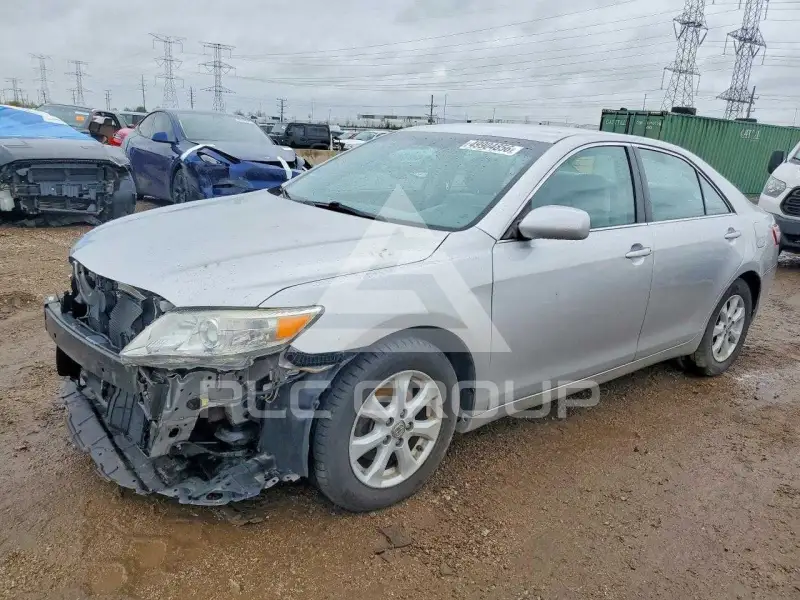2010 Toyota CAMRY фото