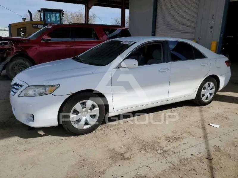 2010 Toyota CAMRY фото