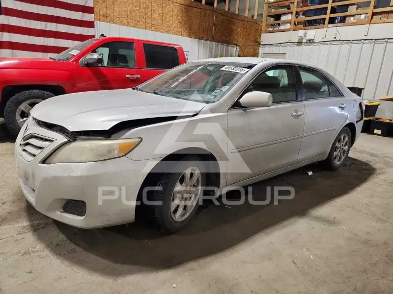 2010 Toyota CAMRY фото