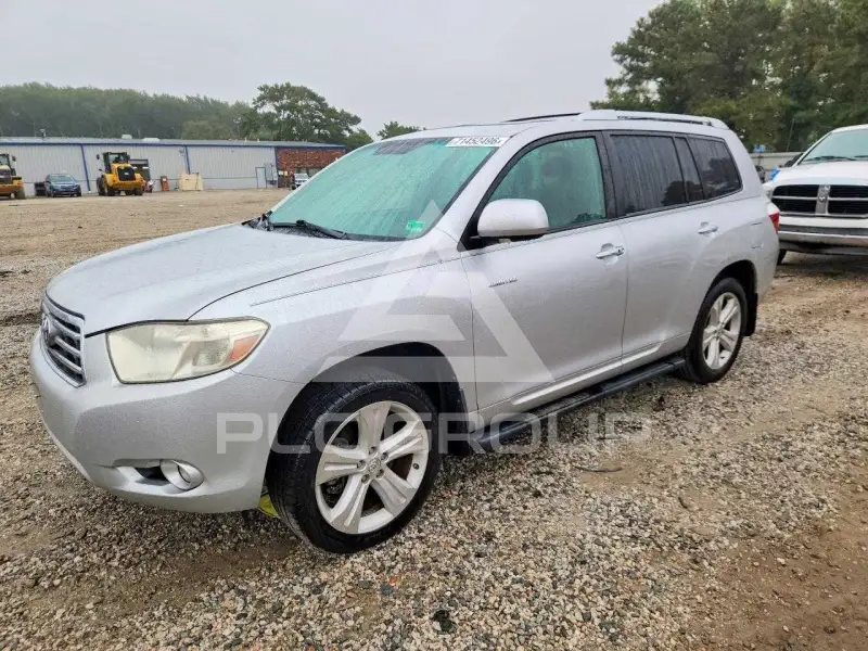 2010 Toyota Highlander photo