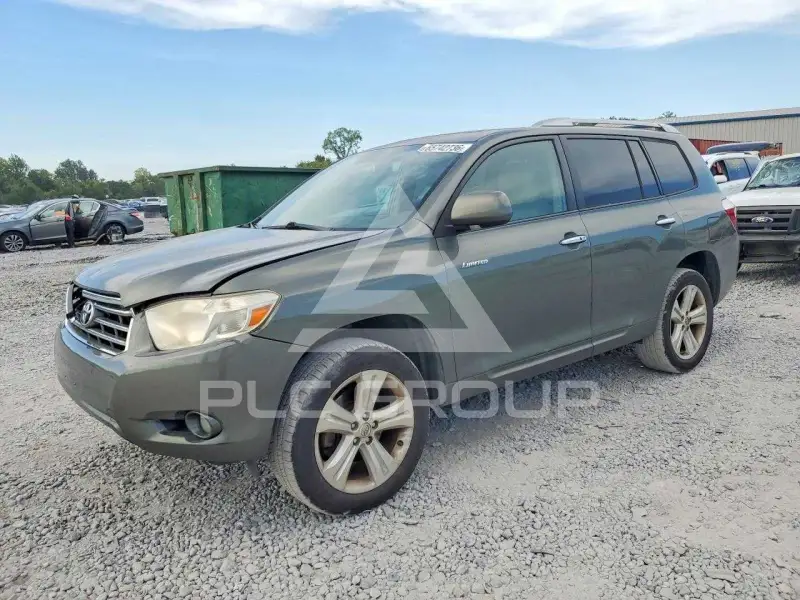 2010 Toyota Highlander photo