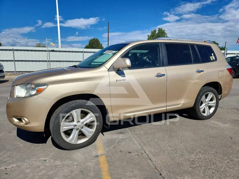 2010 Toyota Highlander photo